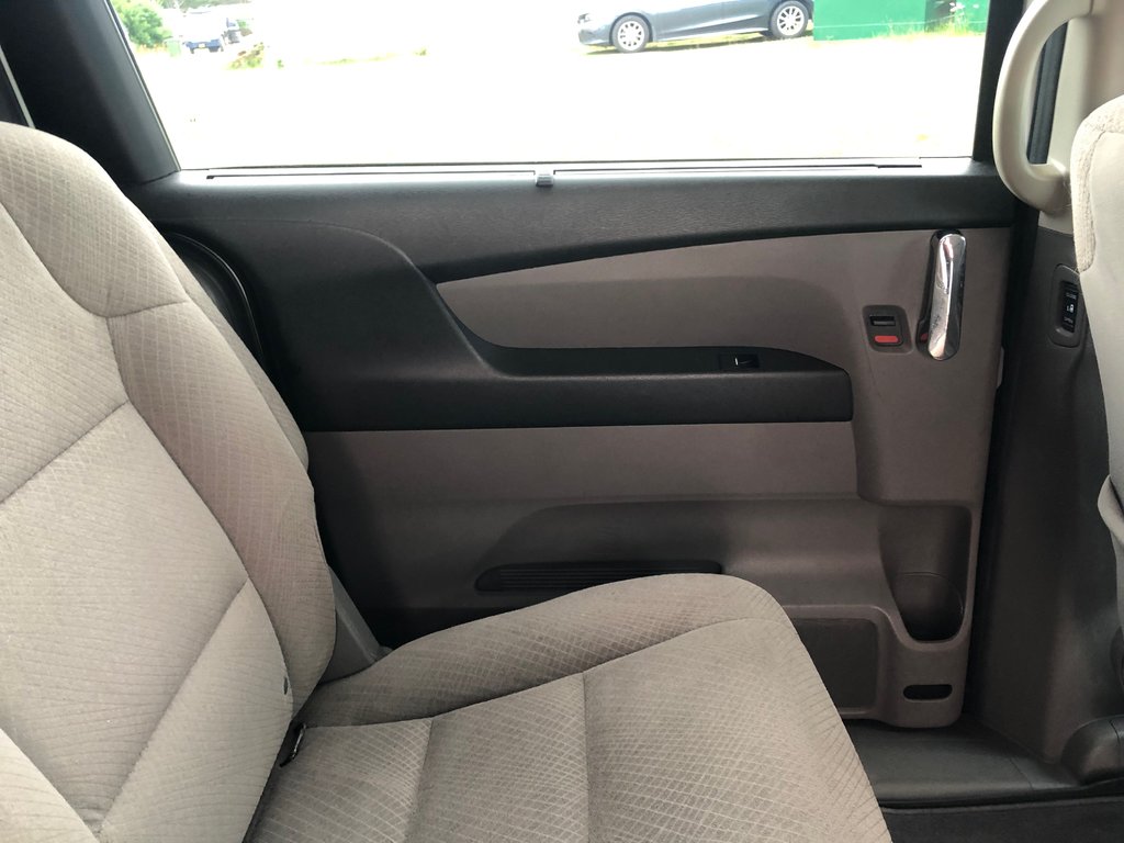 Honda Odyssey EX - reverse camera, hands free, power doors, a/c 2014 à COLDBROOK, Nouvelle-Écosse - 25 - w1024h768px