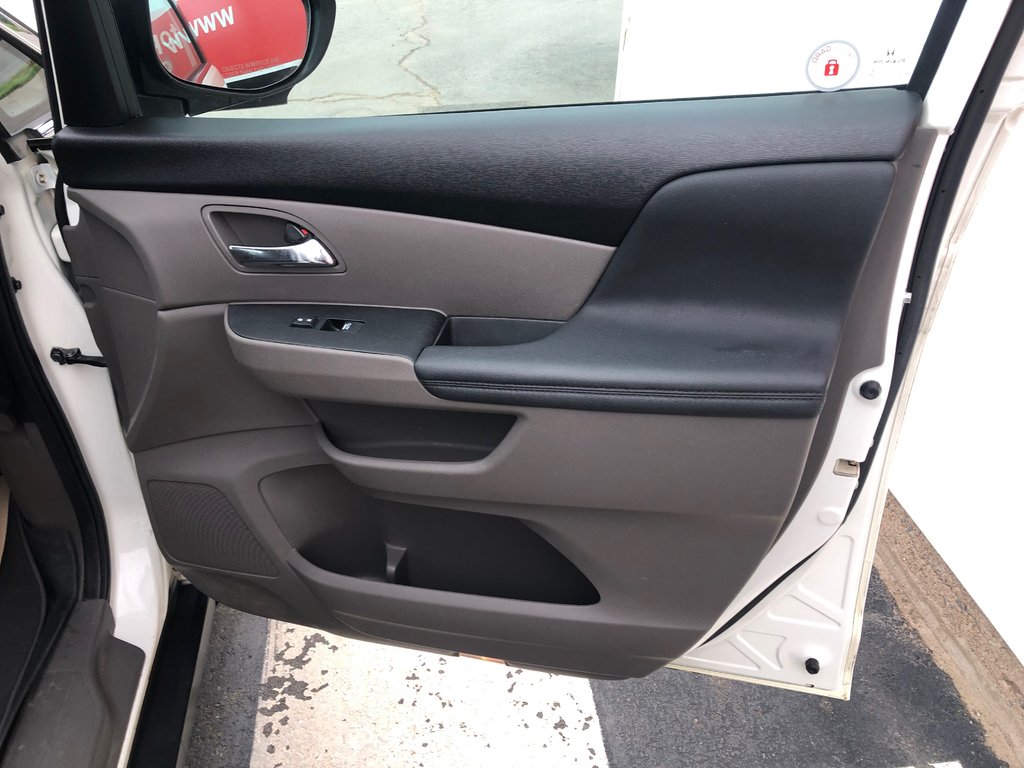 Honda Odyssey EX - reverse camera, hands free, power doors, a/c 2014 à COLDBROOK, Nouvelle-Écosse - 27 - w1024h768px