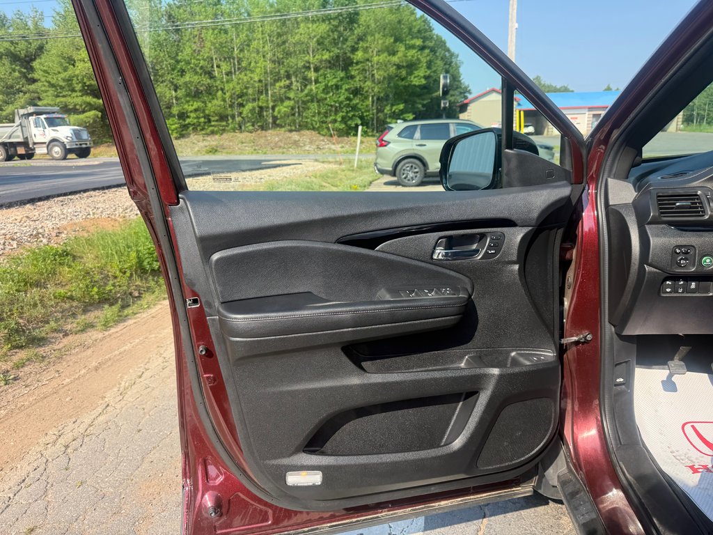 2021 Honda PASSPORT Touring, keyless entry, backup camera, Bluetooth in Kentville, Nova Scotia - 7 - w1024h768px