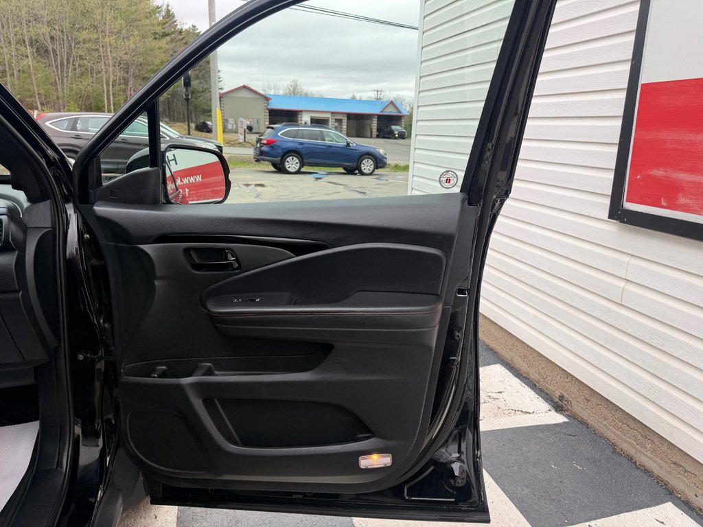 2025 Honda PASSPORT Black Edition, keyless entry, backup camera, Bluet in Kentville, Nova Scotia - 19 - w1024h768px