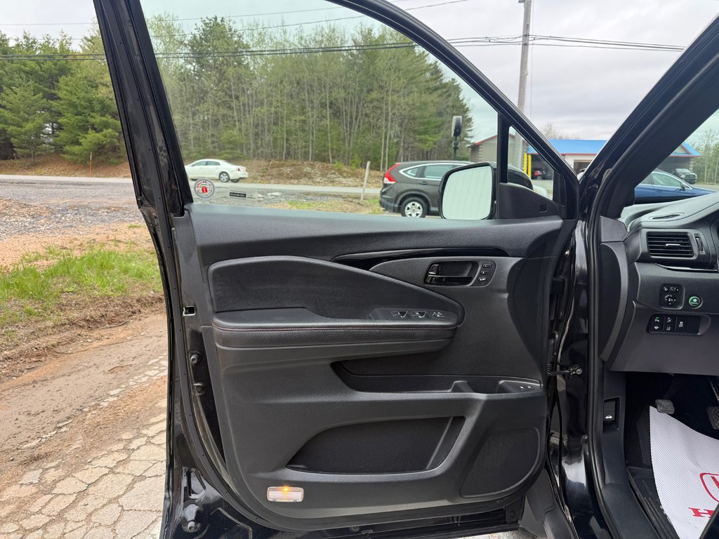 2025 Honda PASSPORT Black Edition, keyless entry, backup camera, Bluet in Kentville, Nova Scotia - 7 - w1024h768px