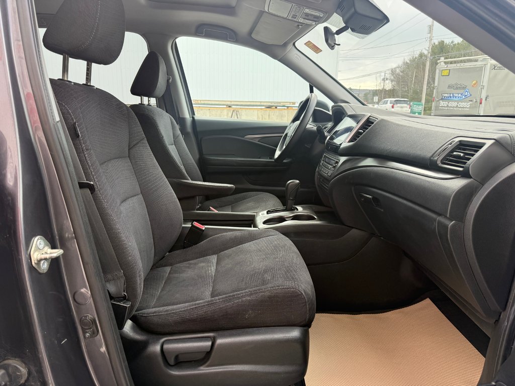2017 Honda PILOT EX, Keyless entry, remote start, backup camera in Kentville, Nova Scotia - 21 - w1024h768px