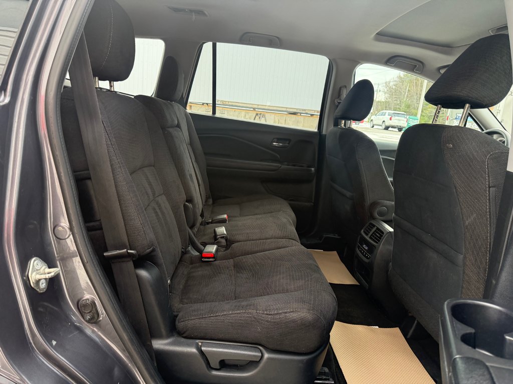 2017 Honda PILOT EX, Keyless entry, remote start, backup camera in Kentville, Nova Scotia - 19 - w1024h768px