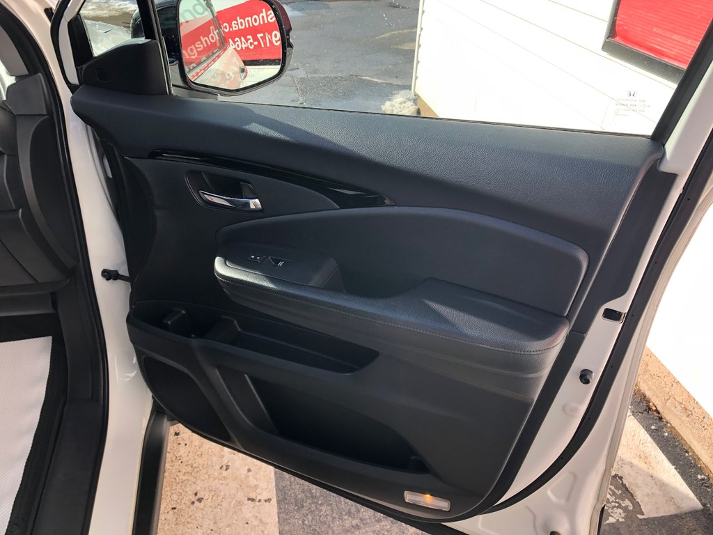 2019 Honda Pilot Touring 7-Passenger- DVD player, cooling seats in COLDBROOK, Nova Scotia - 24 - w1024h768px