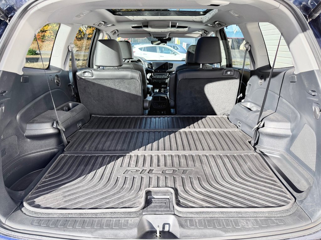 2020 Honda PILOT Touring | 7-Passenger, Panoramic Sunroof in COLDBROOK, Nova Scotia - 23 - w1024h768px