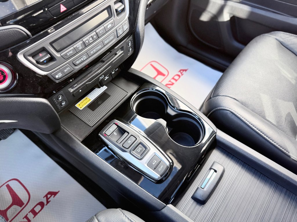2020 Honda PILOT Touring | 7-Passenger, Panoramic Sunroof in COLDBROOK, Nova Scotia - 19 - w1024h768px