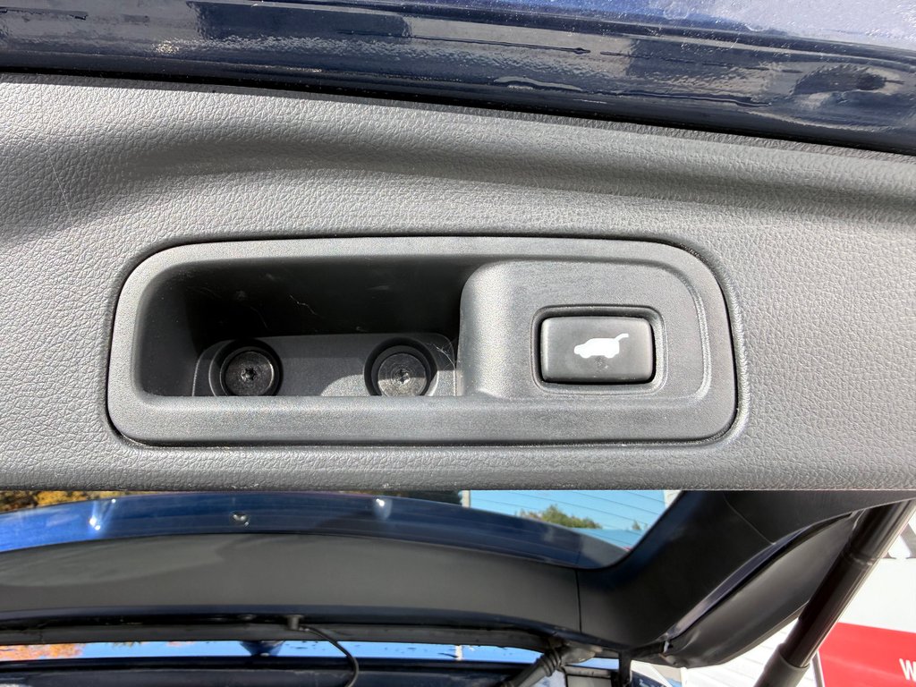 2020 Honda PILOT Touring | 7-Passenger, Panoramic Sunroof in COLDBROOK, Nova Scotia - 24 - w1024h768px