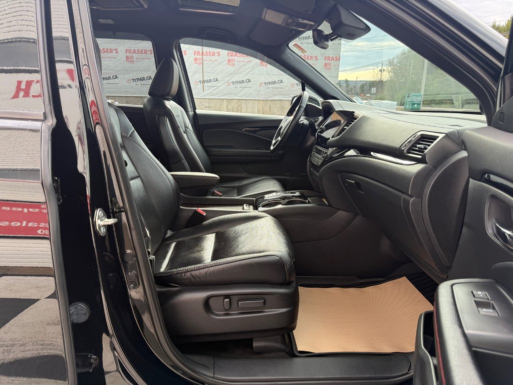 2020 Honda PILOT Black Edition, keyless entry, remote start. DVD in Kentville, Nova Scotia - 27 - w1024h768px
