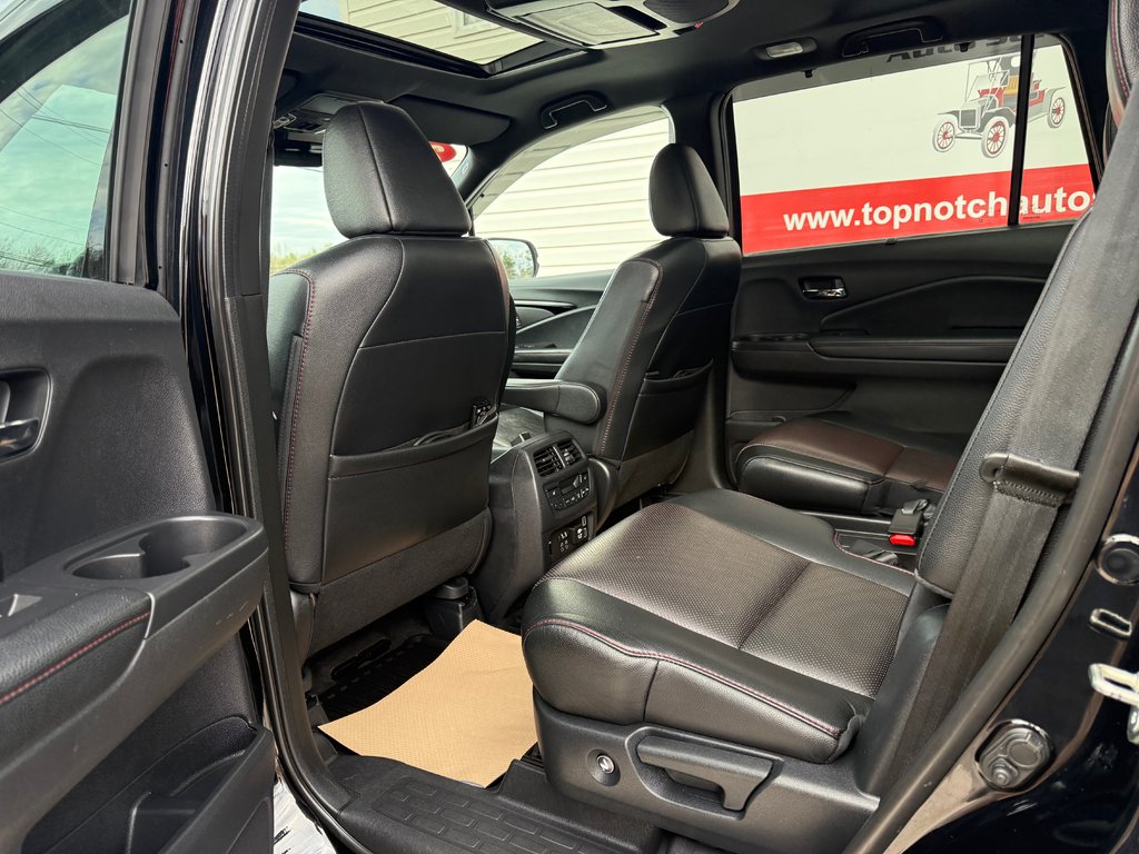 2020 Honda PILOT Black Edition, keyless entry, remote start. DVD in Kentville, Nova Scotia - 16 - w1024h768px