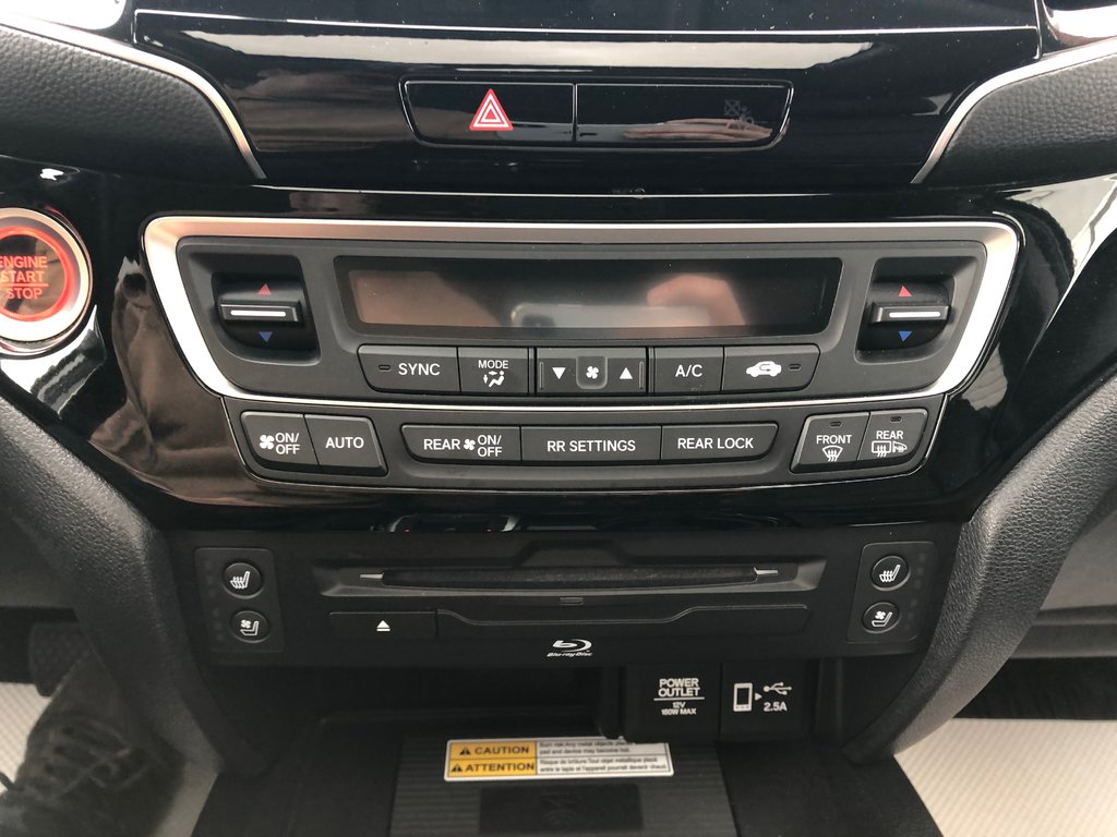 2021  Pilot Touring 8-Passenger - sunroof, rear air, cruise in COLDBROOK, Nova Scotia - 15 - w1024h768px