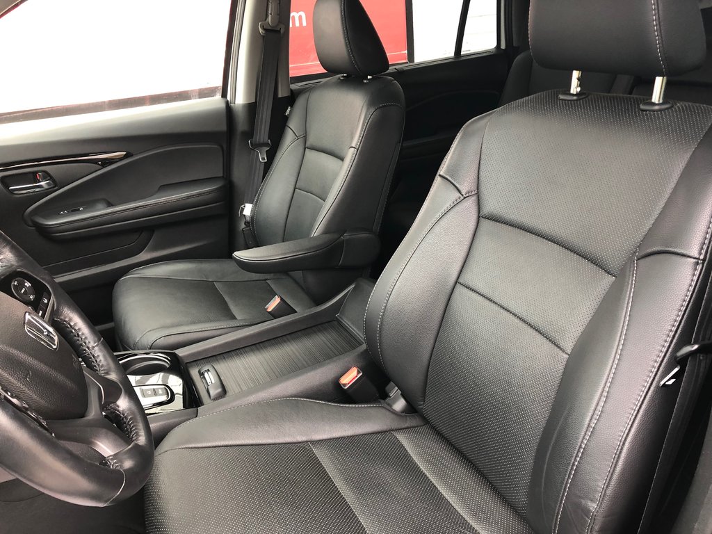 2021  Pilot Touring 8-Passenger - sunroof, rear air, cruise in COLDBROOK, Nova Scotia - 19 - w1024h768px