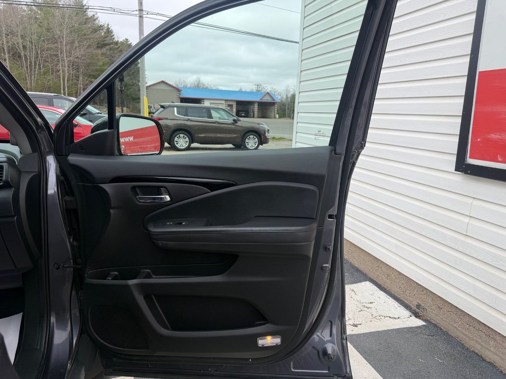 Honda PILOT Touring 7-Passenger, keyless entry, Remote Start 2021 à Kentville, Nouvelle-Écosse - 21 - w1024h768px