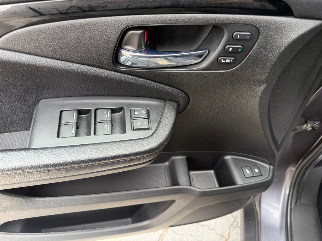 Honda PILOT Touring 7-Passenger, keyless entry, Remote Start 2021 à Kentville, Nouvelle-Écosse - 8 - w1024h768px