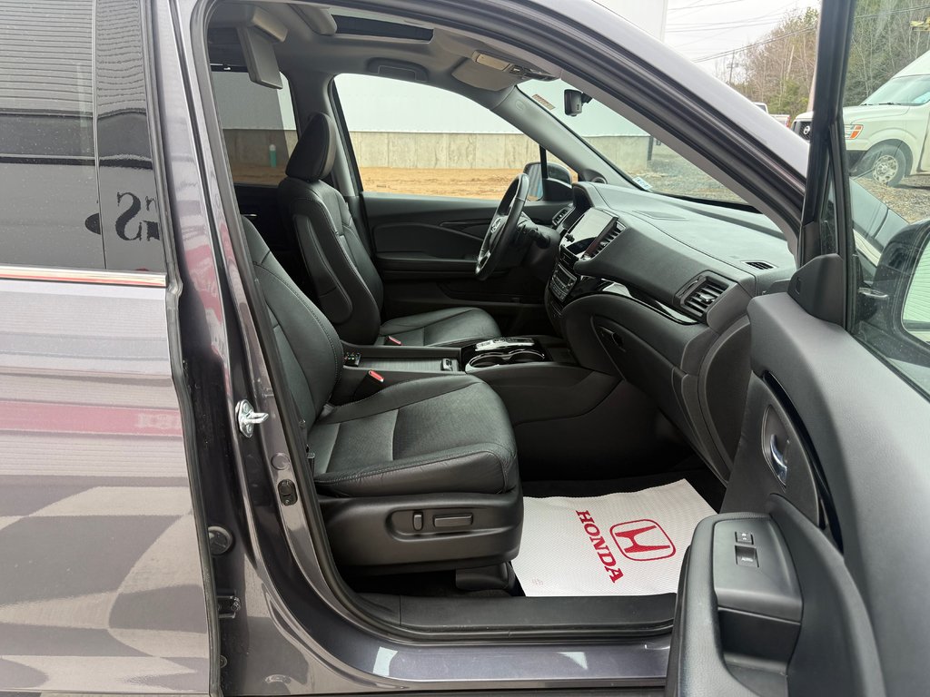 Honda PILOT Touring 7-Passenger, keyless entry, Remote Start 2021 à Kentville, Nouvelle-Écosse - 22 - w1024h768px