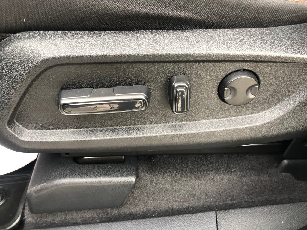 2023 Honda Pilot Sport - power seats, hands free, reverse camera in COLDBROOK, Nova Scotia - 18 - w1024h768px