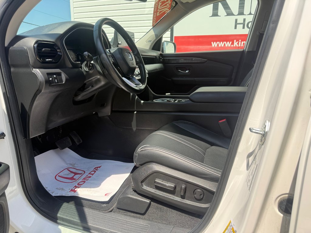 2023 Honda PILOT Touring, keyless entry, backup camera, Bluetooth in COLDBROOK, Nova Scotia - 9 - w1024h768px