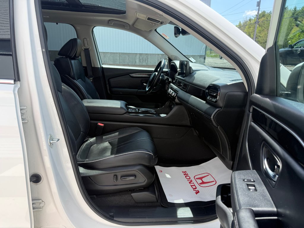 2023 Honda PILOT Touring, keyless entry, backup camera, Bluetooth in COLDBROOK, Nova Scotia - 21 - w1024h768px