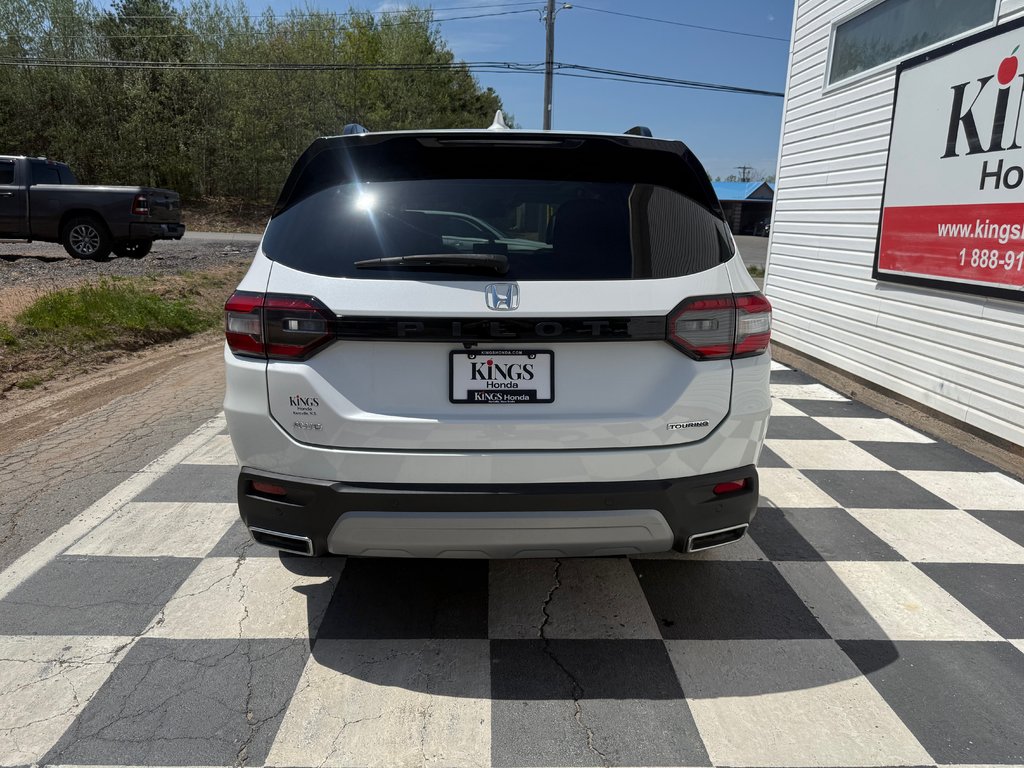 2023 Honda PILOT Touring, keyless entry, backup camera, Bluetooth in COLDBROOK, Nova Scotia - 5 - w1024h768px