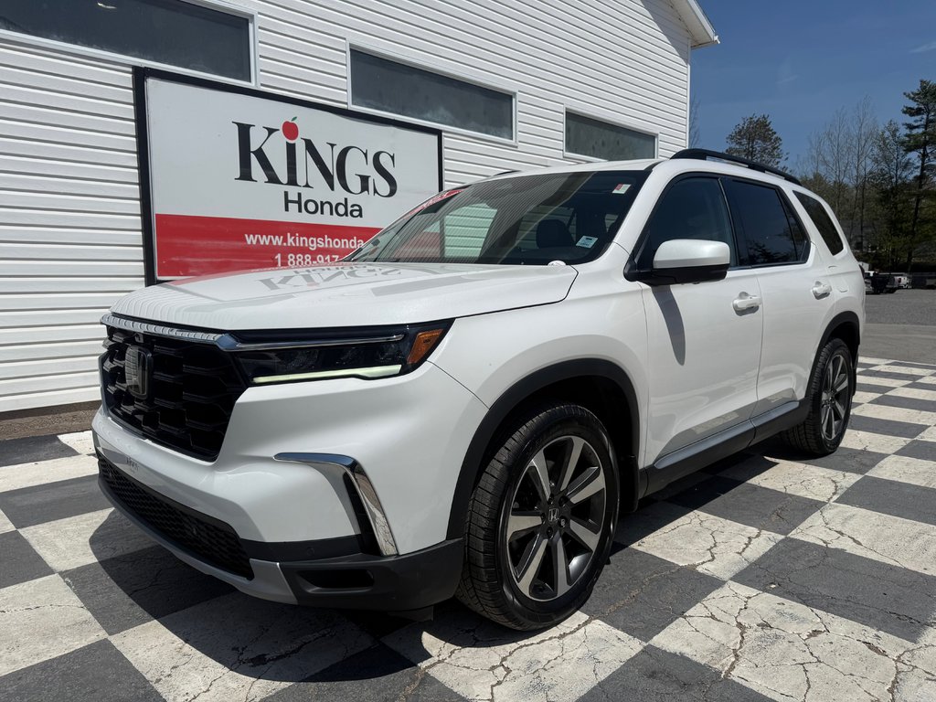 2023 Honda PILOT Touring, keyless entry, backup camera, Bluetooth in COLDBROOK, Nova Scotia - 1 - w1024h768px