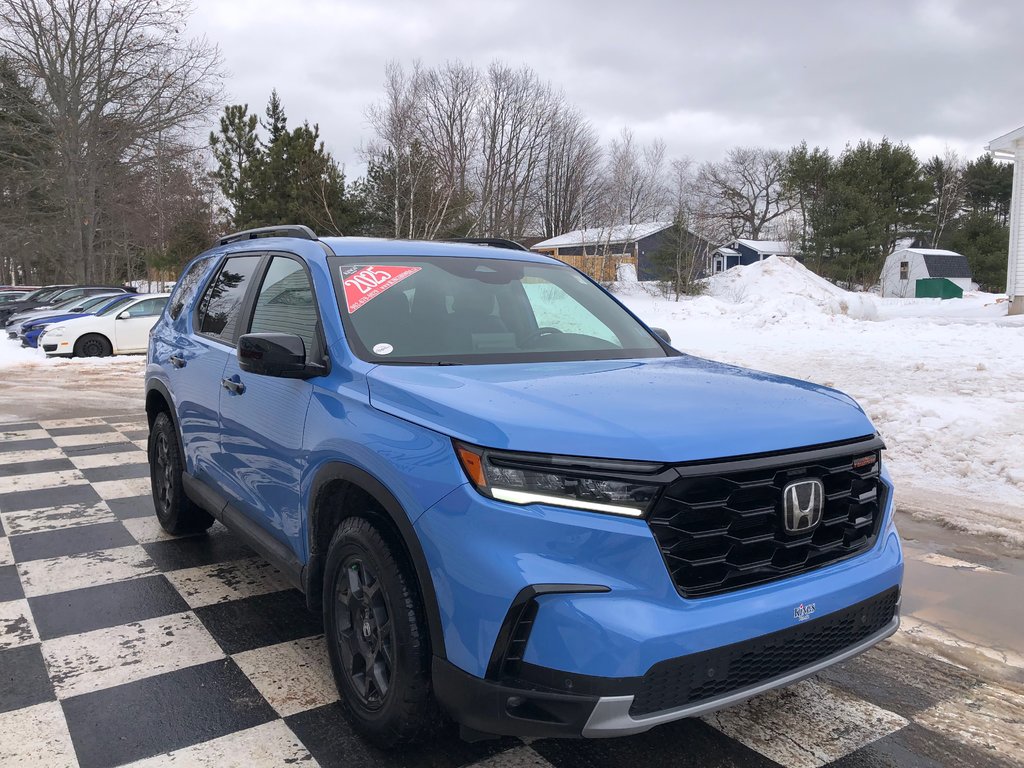 2025 Honda Pilot TrailSport - Sunroof, Leather Seats in COLDBROOK, Nova Scotia - 3 - w1024h768px