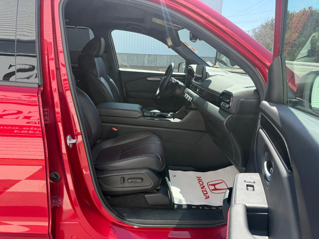 2025 Honda PILOT Black Edition, keyless entry, backup camera, Bluet in COLDBROOK, Nova Scotia - 21 - w1024h768px