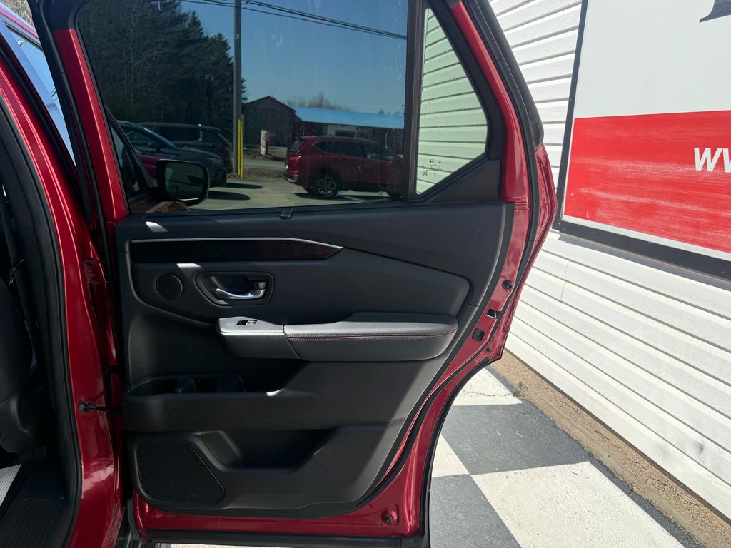 2025 Honda PILOT Black Edition, keyless entry, backup camera, Bluet in COLDBROOK, Nova Scotia - 18 - w1024h768px