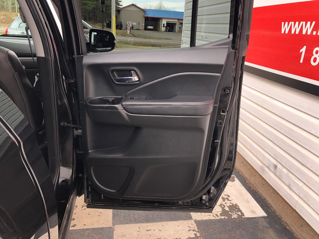 2021 Honda Ridgeline EX-L - Leather interior, Heated steering wheel! in COLDBROOK, Nova Scotia - 25 - w1024h768px