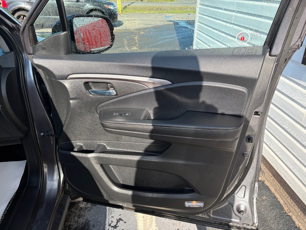 2022 Honda Ridgeline TOURING - power & heated seats, sunroof, bluetooth in COLDBROOK, Nova Scotia - 29 - w1024h768px