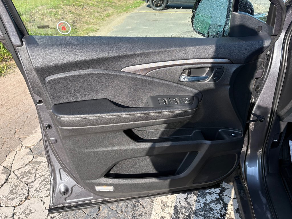 2022 Honda Ridgeline TOURING - power & heated seats, sunroof, bluetooth in COLDBROOK, Nova Scotia - 19 - w1024h768px