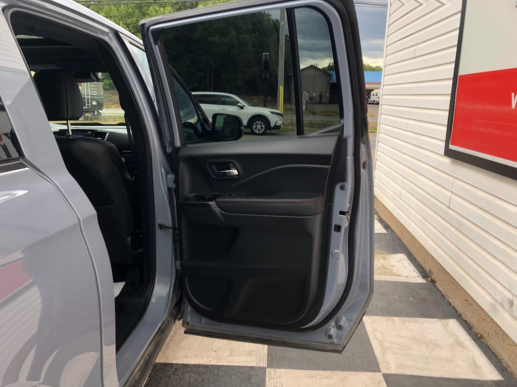 2022 Honda Ridgeline Black Edition - Reverse Camera, Sunroof, Carplay in COLDBROOK, Nova Scotia - 24 - w1024h768px