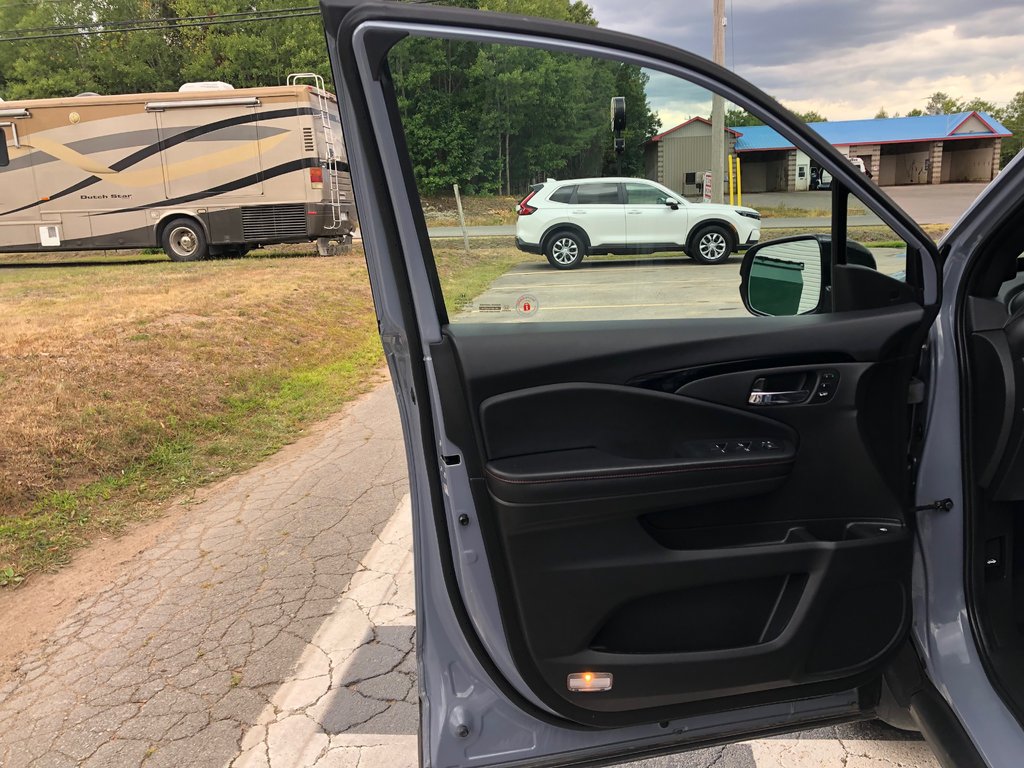 2022 Honda Ridgeline Black Edition - Reverse Camera, Sunroof, Carplay in COLDBROOK, Nova Scotia - 7 - w1024h768px