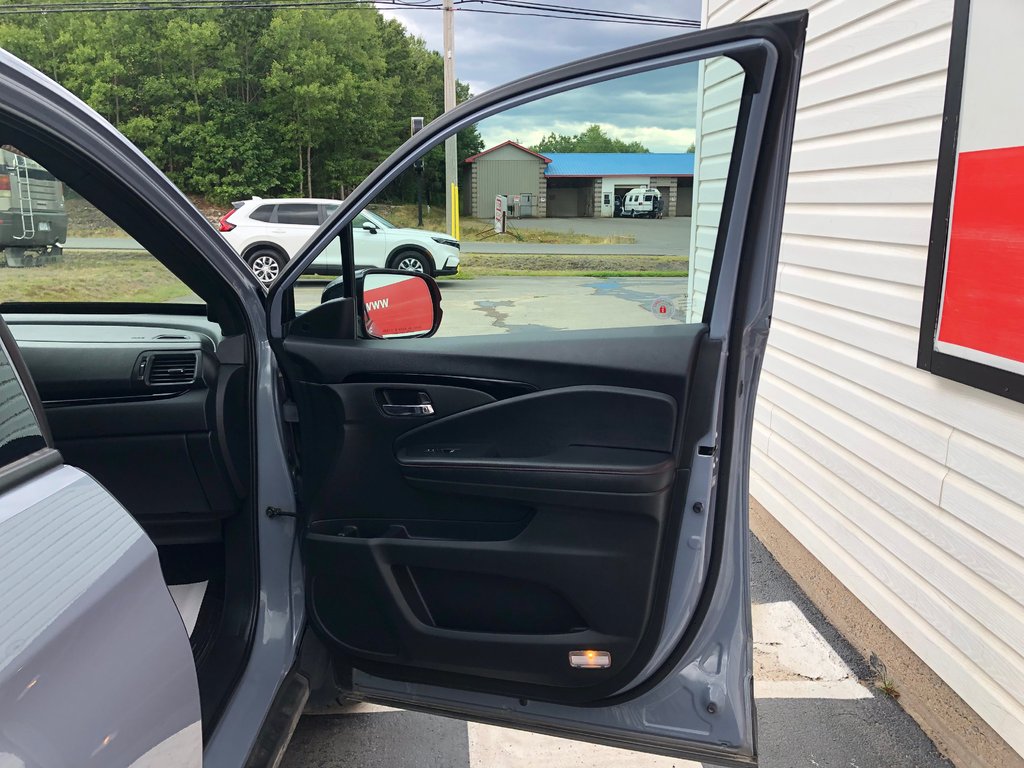 2022 Honda Ridgeline Black Edition - Reverse Camera, Sunroof, Carplay in COLDBROOK, Nova Scotia - 25 - w1024h768px