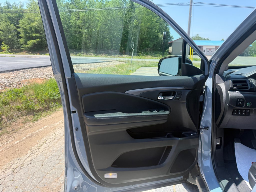 Honda RIDGELINE Touring, keyless entry, backup camera, Bluetooth 2023 à Kentville, Nouvelle-Écosse - 7 - w1024h768px
