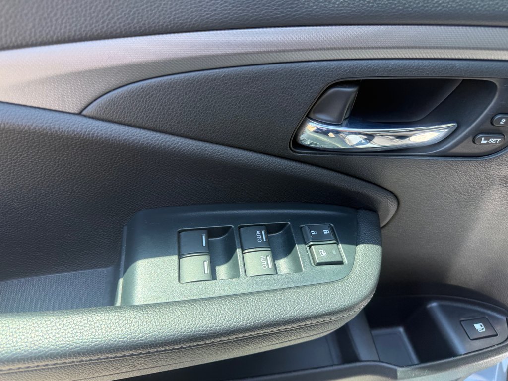 Honda RIDGELINE Touring, keyless entry, backup camera, Bluetooth 2023 à Kentville, Nouvelle-Écosse - 8 - w1024h768px