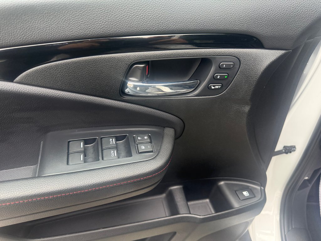 Honda RIDGELINE Black Edition, keyless entry, backup camera, BT 2025 à Kentville, Nouvelle-Écosse - 8 - w1024h768px