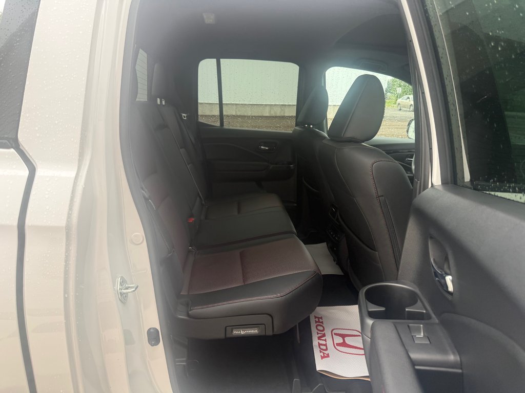 Honda RIDGELINE Black Edition, keyless entry, backup camera, BT 2025 à Kentville, Nouvelle-Écosse - 18 - w1024h768px