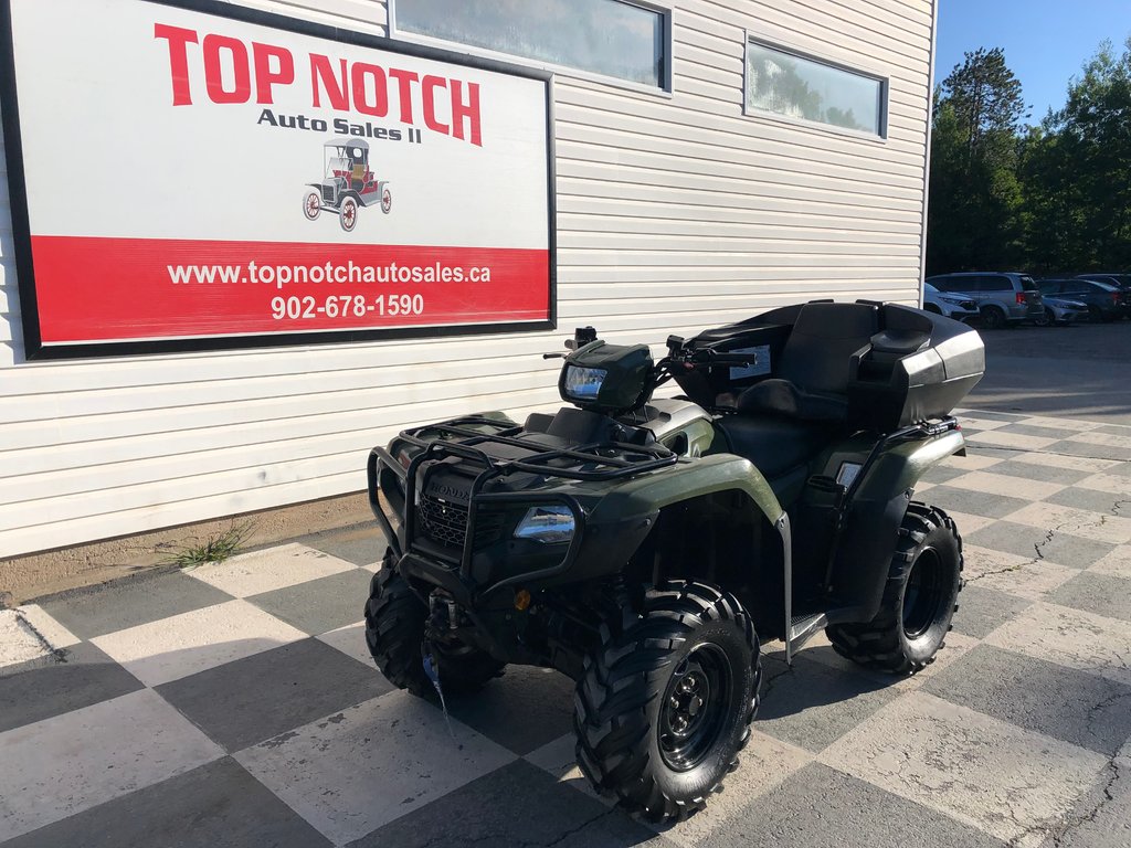 2019  TRX500FM 500, rear seat/storage compartment, manual, winch in COLDBROOK, Nova Scotia - 1 - w1024h768px