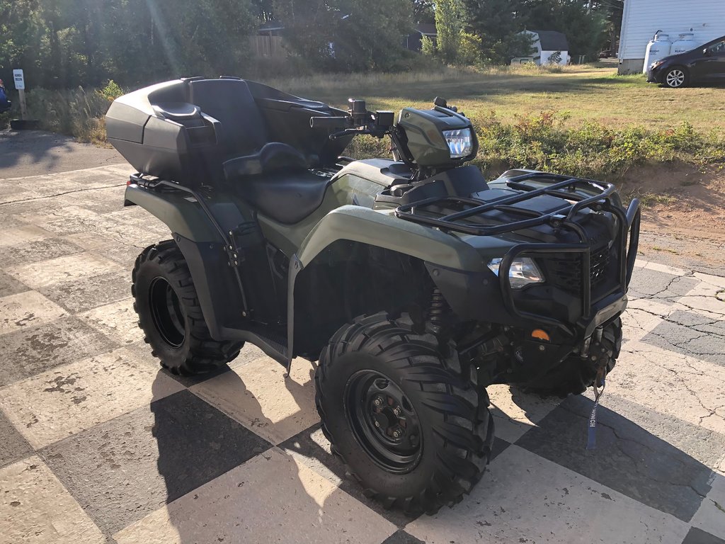 2019  TRX500FM 500, rear seat/storage compartment, manual, winch in COLDBROOK, Nova Scotia - 3 - w1024h768px