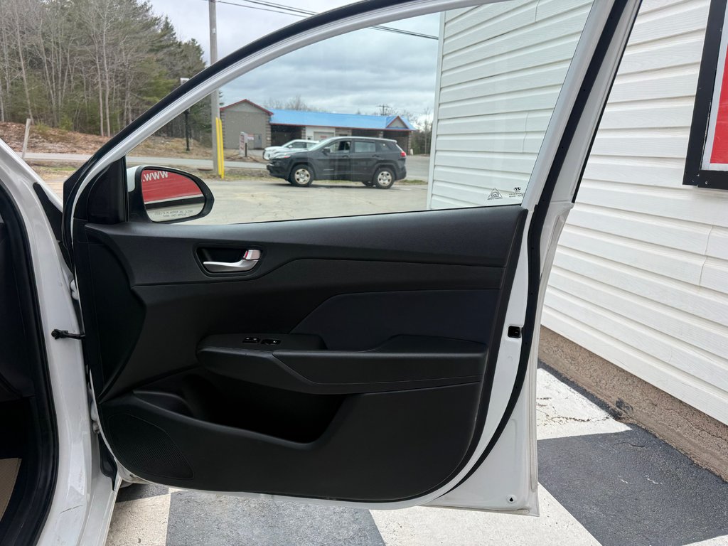 Hyundai ACCENT LIMITED Ultimate, keyless entry, backup camera, Bluetooth 2020 à COLDBROOK, Nouvelle-Écosse - 19 - w1024h768px