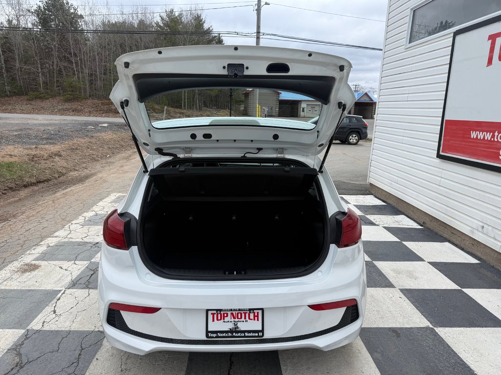 Hyundai ACCENT LIMITED Ultimate, keyless entry, backup camera, Bluetooth 2020 à COLDBROOK, Nouvelle-Écosse - 16 - w1024h768px