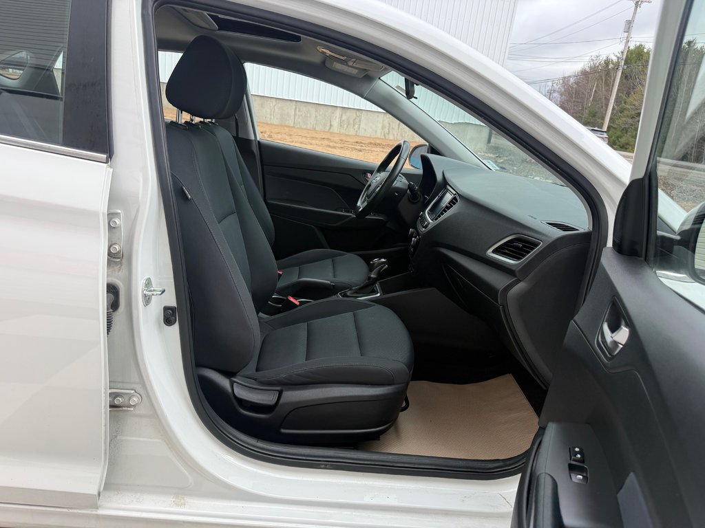Hyundai ACCENT LIMITED Ultimate, keyless entry, backup camera, Bluetooth 2020 à COLDBROOK, Nouvelle-Écosse - 20 - w1024h768px