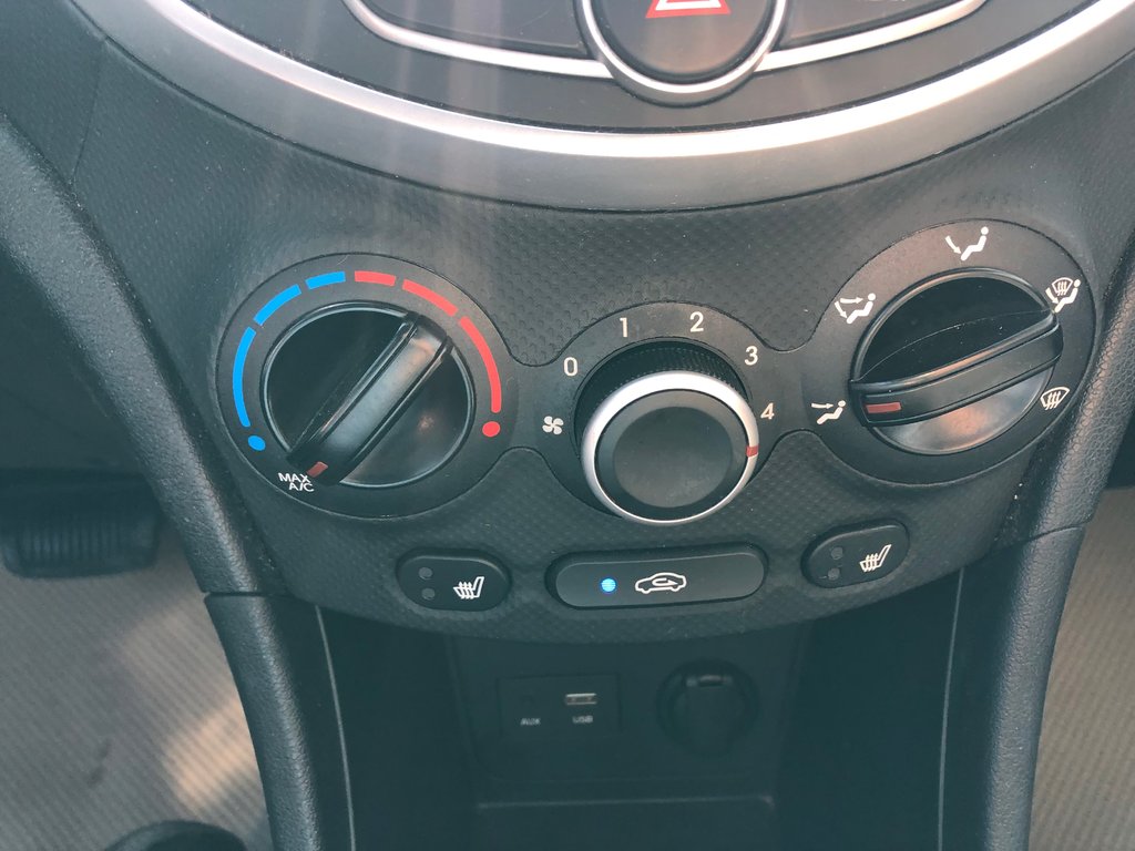 2014 Hyundai Accent GL - a/c heated seats, hands free, XM radio in COLDBROOK, Nova Scotia - 12 - w1024h768px