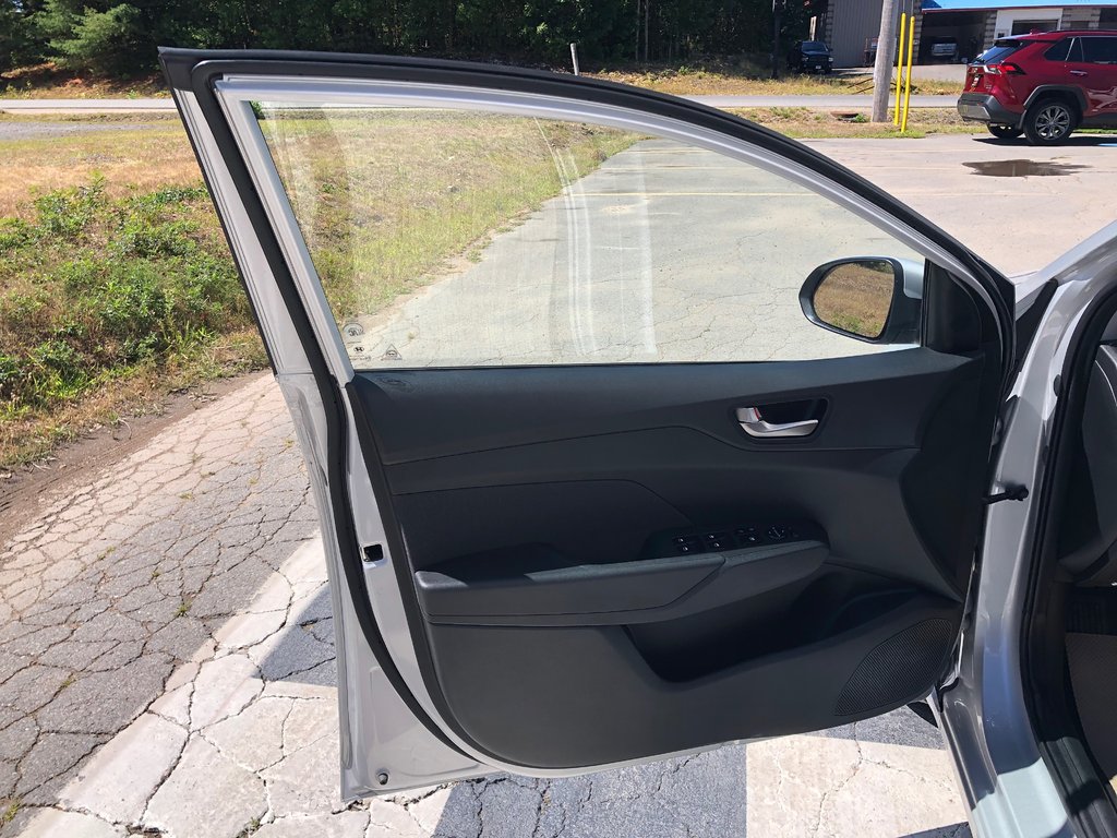 2019 Hyundai Accent Preferred - Carplay, Heated Seats, Reverse Camera in Kentville, Nova Scotia - 7 - w1024h768px