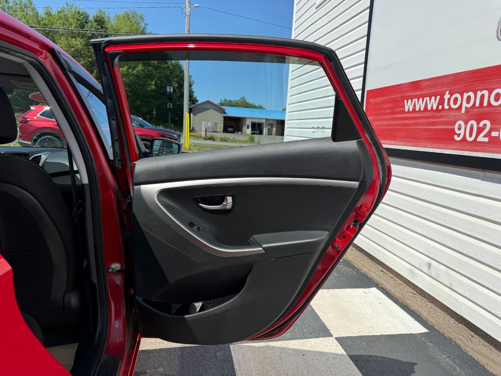 2013 Hyundai ELANTRA GT GT, Keyless entry, MP3, Cruise control in COLDBROOK, Nova Scotia - 15 - w1024h768px