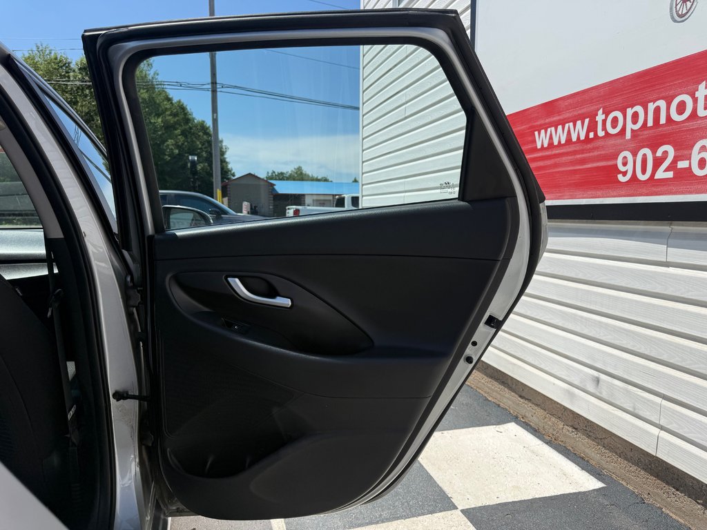 2020 Hyundai ELANTRA GT Preferred, keyless entry, BACKUP CAMERA, Bluetooth in Kentville, Nova Scotia - 16 - w1024h768px