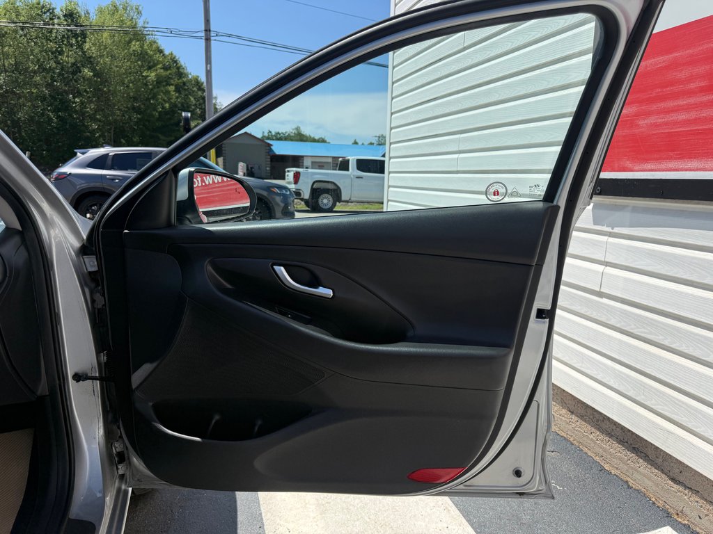 2020 Hyundai ELANTRA GT Preferred, keyless entry, BACKUP CAMERA, Bluetooth in Kentville, Nova Scotia - 18 - w1024h768px