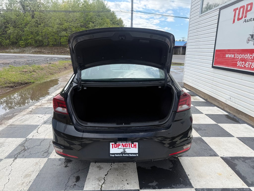 2020 Hyundai ELANTRA SE Essential, keyless entry, 6 SPEED, Bluetooth in Kentville, Nova Scotia - 15 - w1024h768px