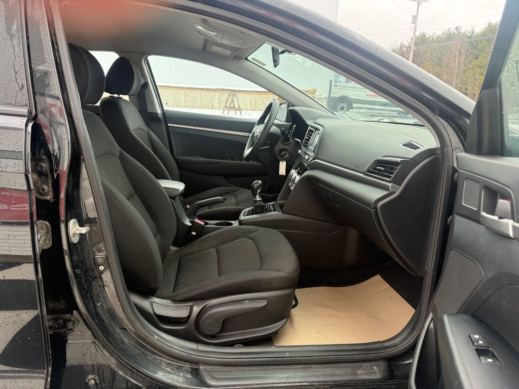 Hyundai ELANTRA SE Essential, keyless entry, 6 SPEED, Bluetooth 2020 à Kentville, Nouvelle-Écosse - 20 - w1024h768px