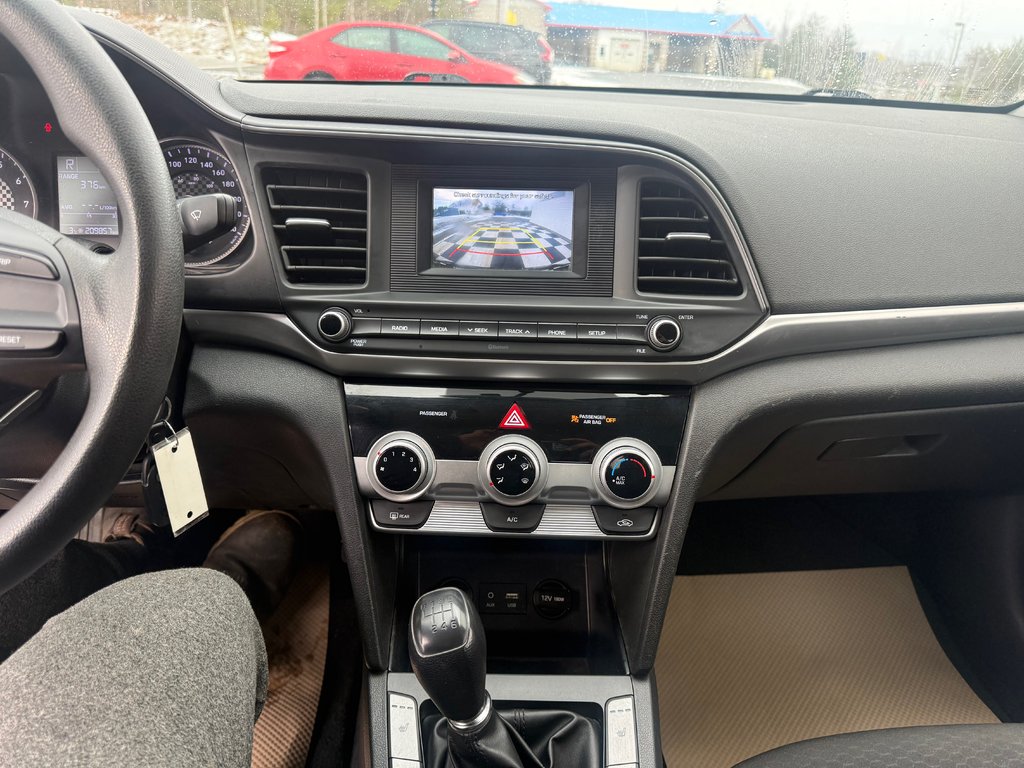 Hyundai ELANTRA SE Essential, keyless entry, 6 SPEED, Bluetooth 2020 à Kentville, Nouvelle-Écosse - 12 - w1024h768px