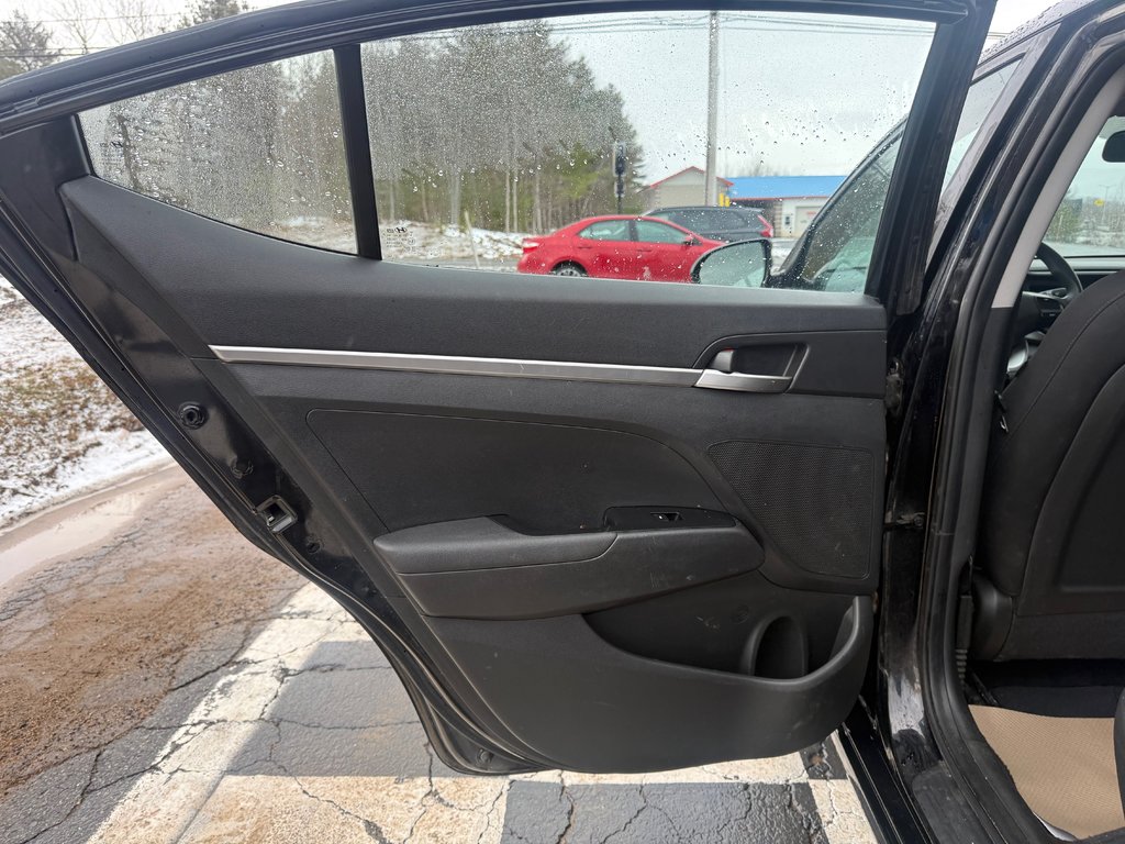Hyundai ELANTRA SE Essential, keyless entry, 6 SPEED, Bluetooth 2020 à Kentville, Nouvelle-Écosse - 14 - w1024h768px